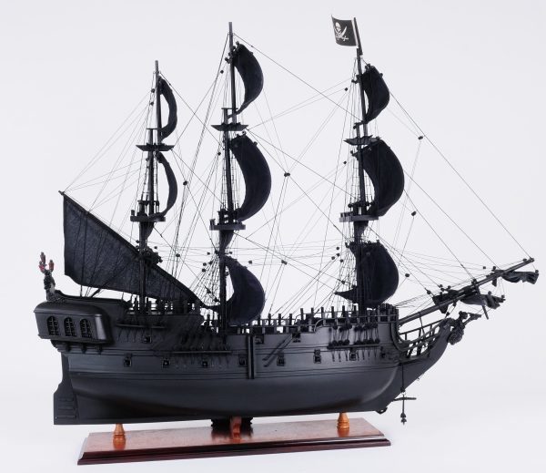 Black Pearl Pirates of The Caribbean Large Tall Ship Wood Model Sailboat With Floo Display Case Assembled For Discount