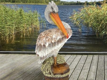 Ocean Side Pelican Garden Statue Fashion