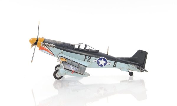 Airplane  U.S. Air Force P-51 Mustang WWII Fighter Deck Top Metal Model For Sale